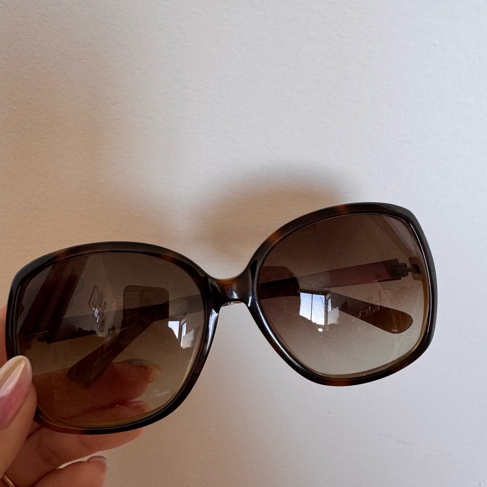 Kate Spade Subtle Tortoise Brown Oversized Sunglasses